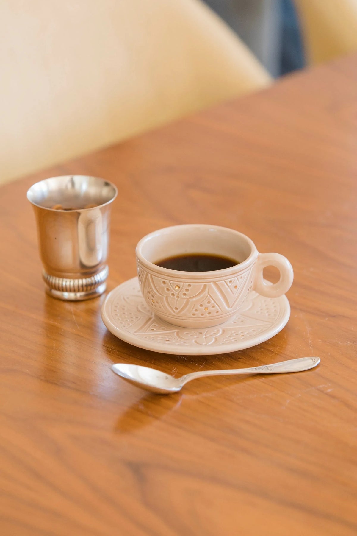 TASSE AVEC SOUCOUPE