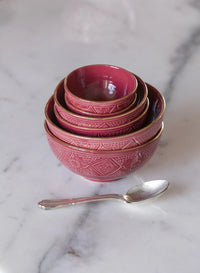 BOLS ET SALADIERS RONDS · AUBERGINE · Empreinte