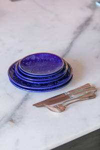 ASSIETTES PLATES · bleu majorelle · EMPREINTE