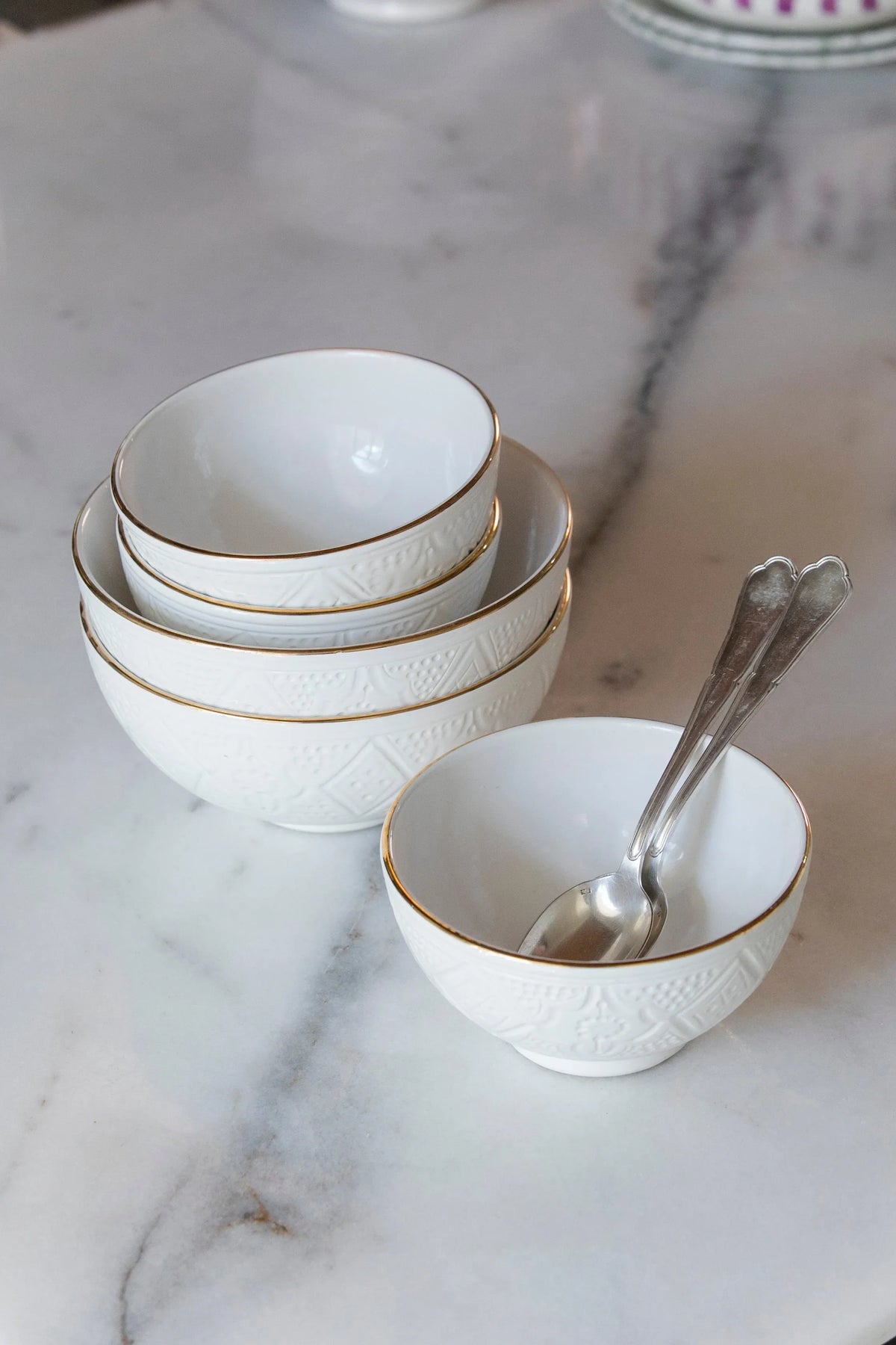 BOLS ET SALADIERS RONDS · BLANC · Empreinte