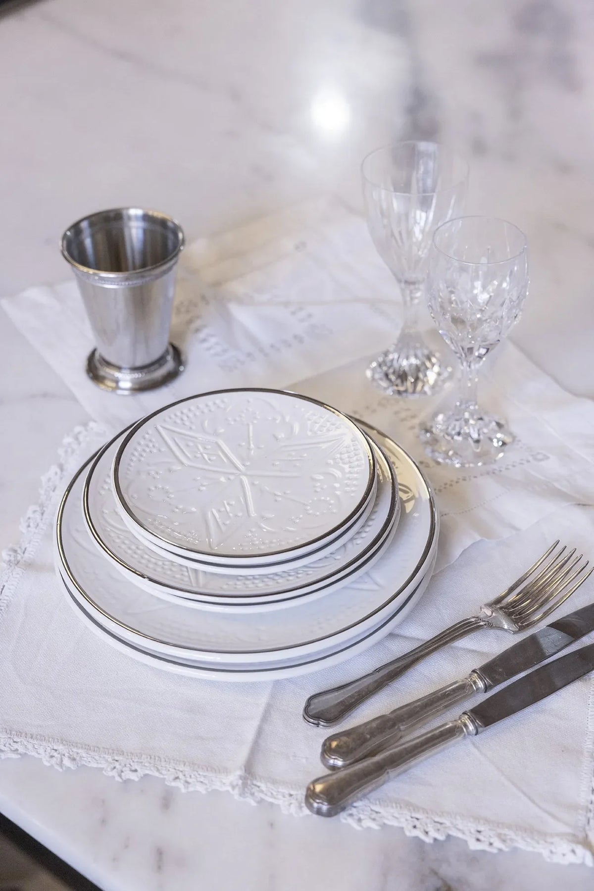 ASSIETTES PLATES · BLANC · Empreinte · EMPREINTE ARGENT