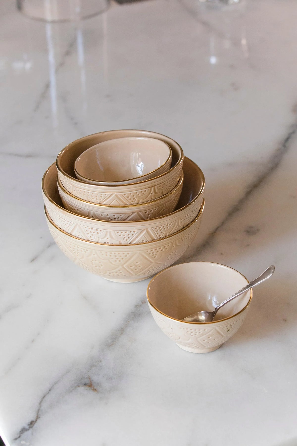 BOLS ET SALADIERS RONDS · Empreinte · SAHARA