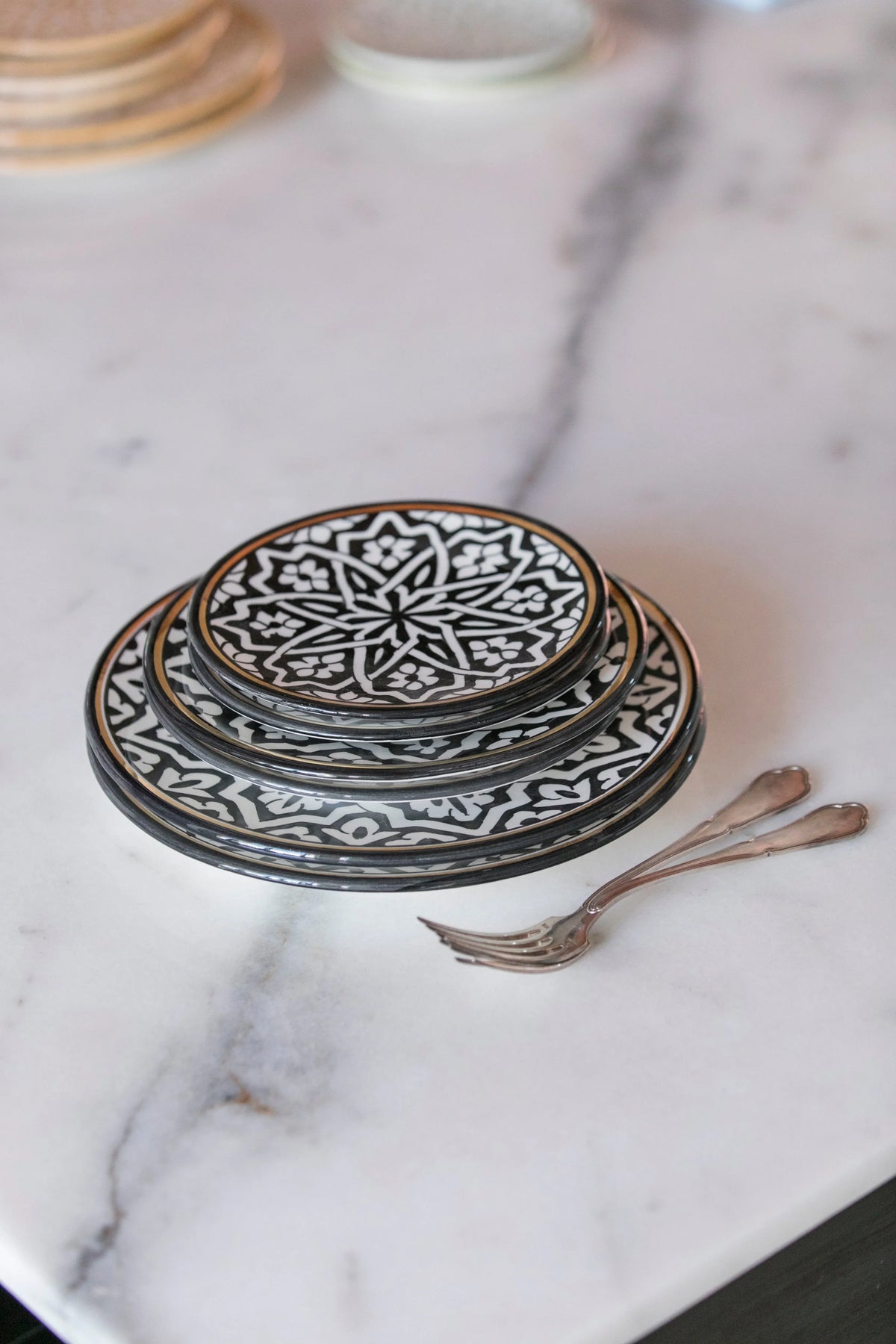 ASSIETTES PLATES · Fassia · NOIR