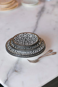 ASSIETTES PLATES · Fassia · NOIR