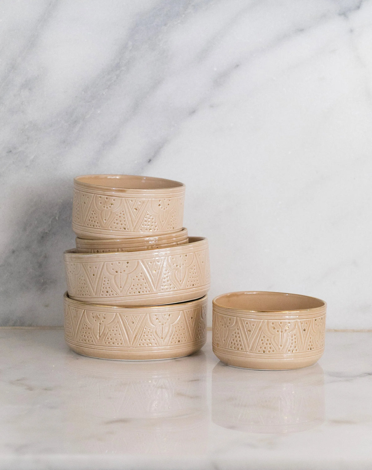 PLATS DE SERVICE DROITS · Empreinte · PLATS ET PLATEAUX · SAHARA