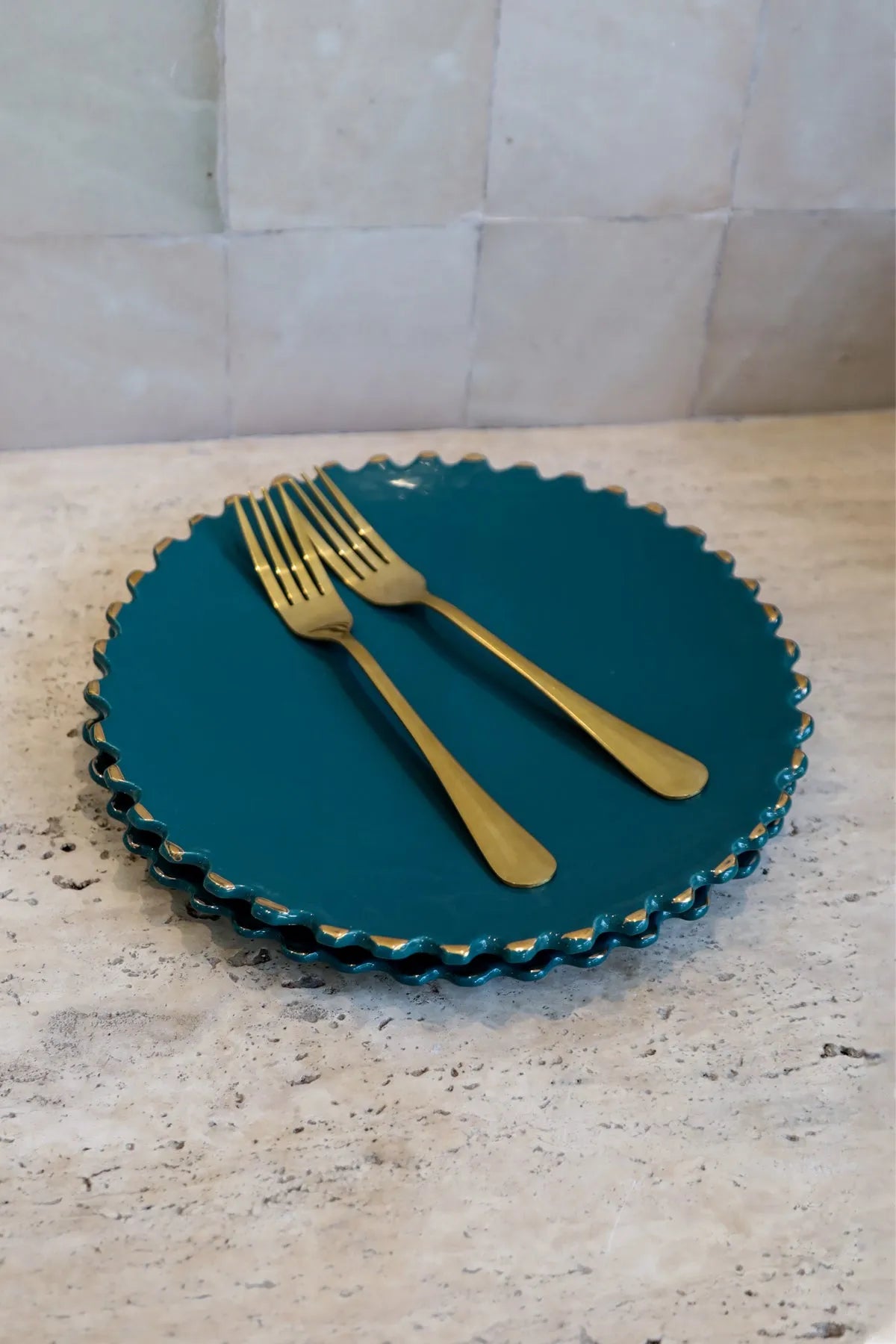 GRANDE ASSIETTE PLATE · Assiettes · PLATEAUX ET ASSIETTES · Tazza