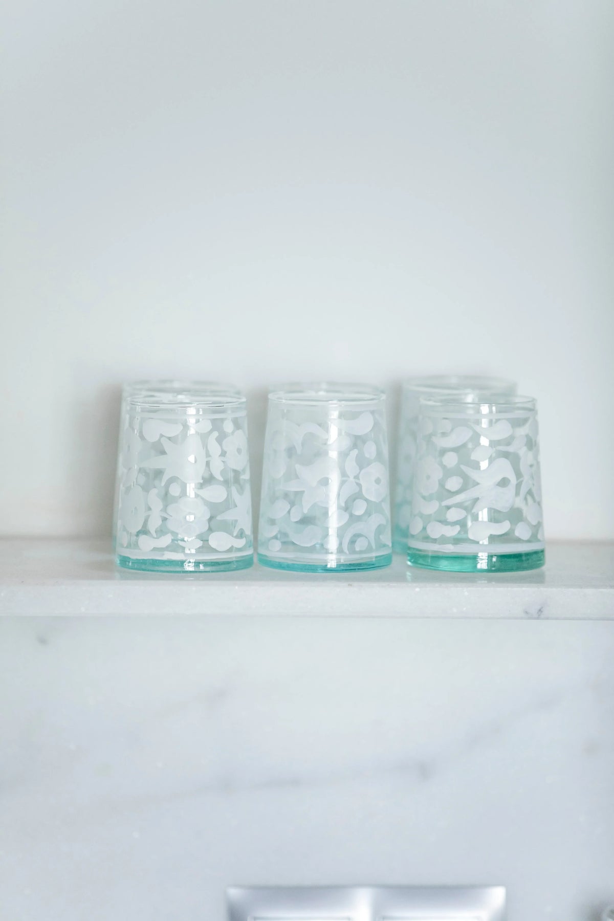 6 VERRES EVASÉS FLEURS BLANC