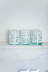 6 VERRES EVASÉS FLEURS BLANC