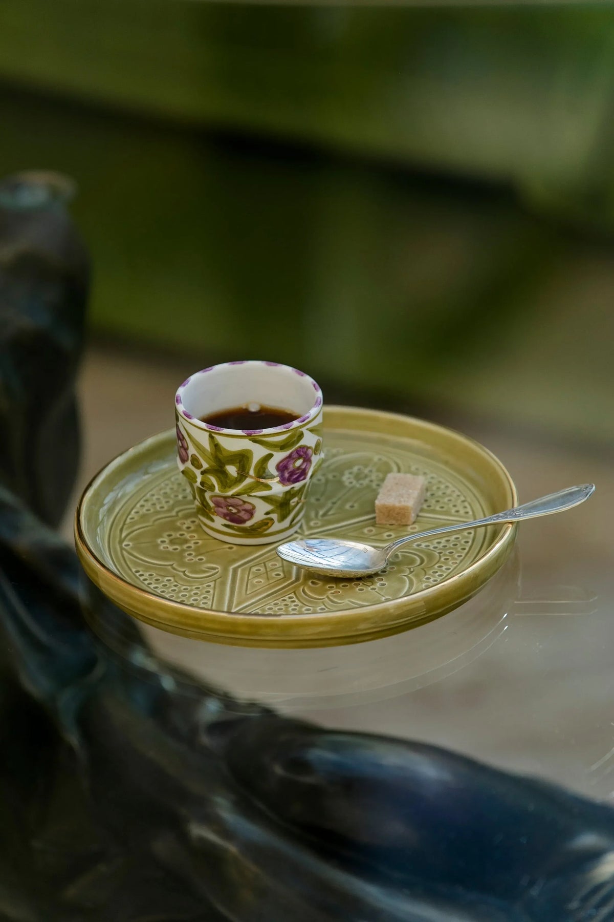 PLATEAUX RONDS · Empreinte · KAKI · PLATS ET PLATEAUX
